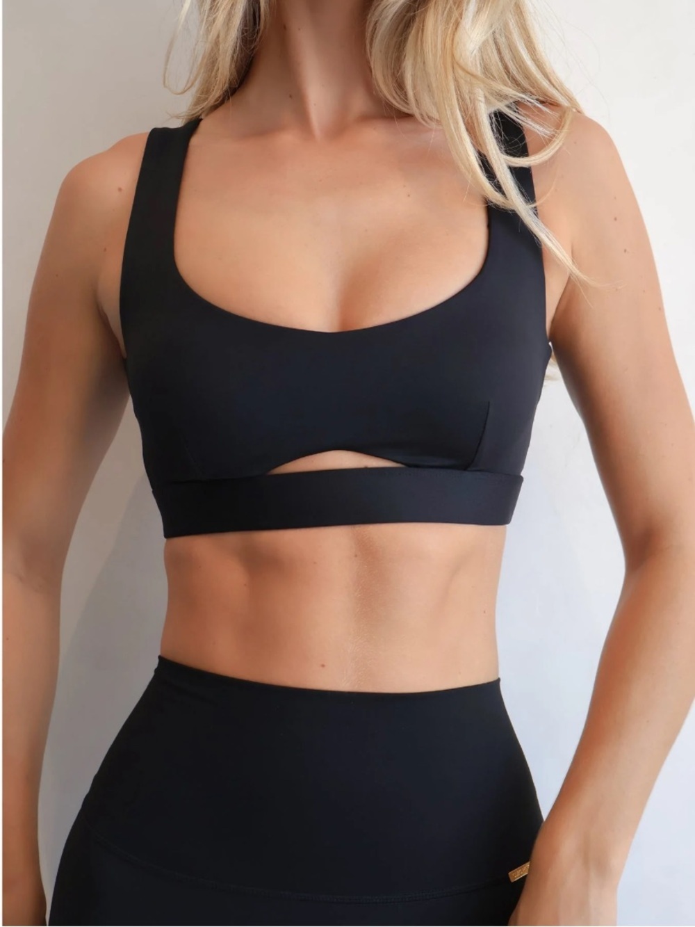 ✨CLEO HARPER Coco Bralet /
Sports Bra SZ SM✨